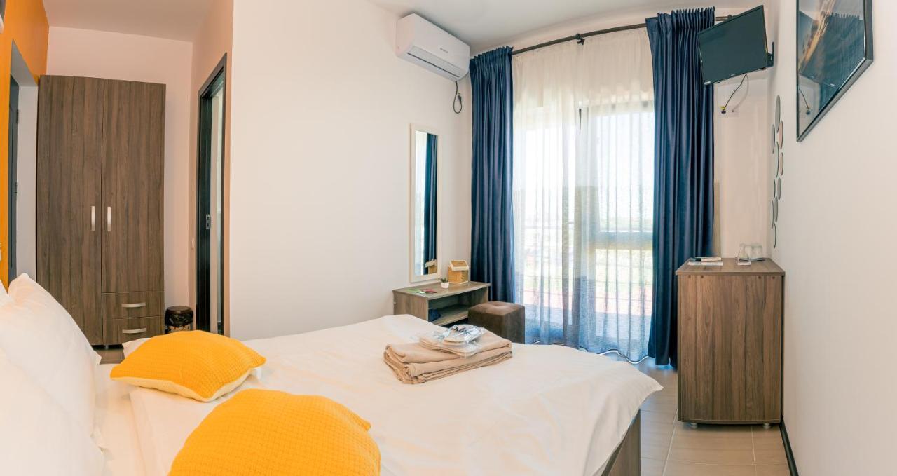 Casa In Culori Vama Veche Hotel Екстериор снимка
